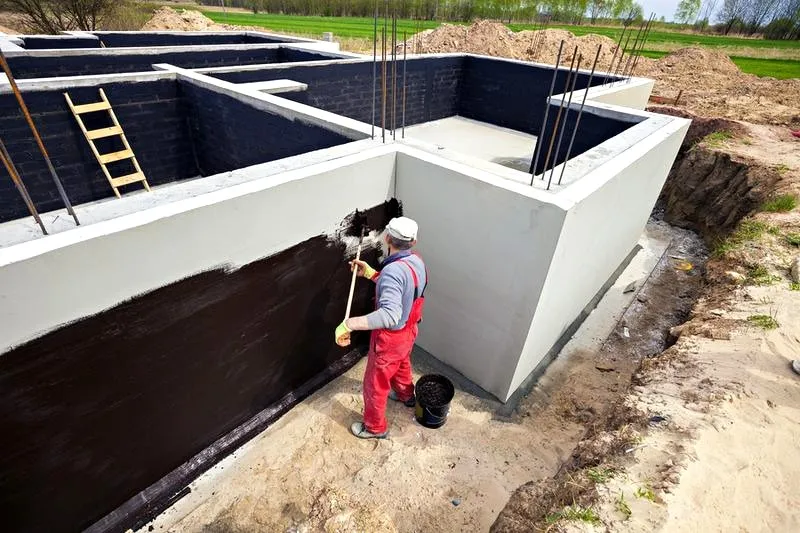 Kompleksowa izolacja fundamentów w Łodzi: jak uchronić dom przed wilgocią