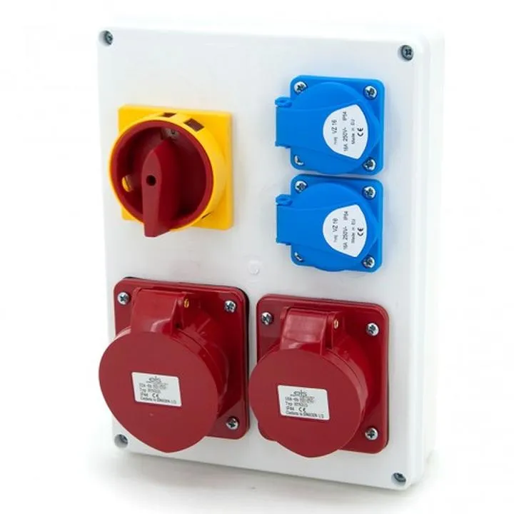 Nowoczesne rozwiązania w budownictwie: rozdzielnica budowlana na fundamencie jako kluczowy element infrastruktury