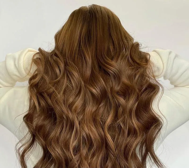 Ciepły brąz w aranżacji wnętrz