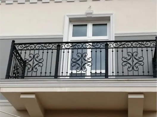 Drewno do balustrady balkonowej