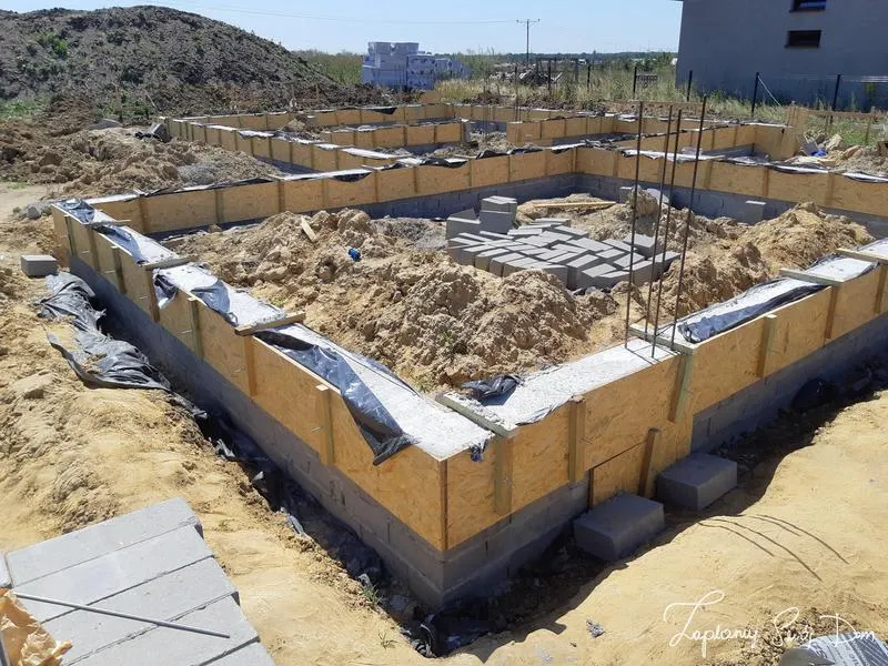 Materiały budowlane a koszt fundamentów