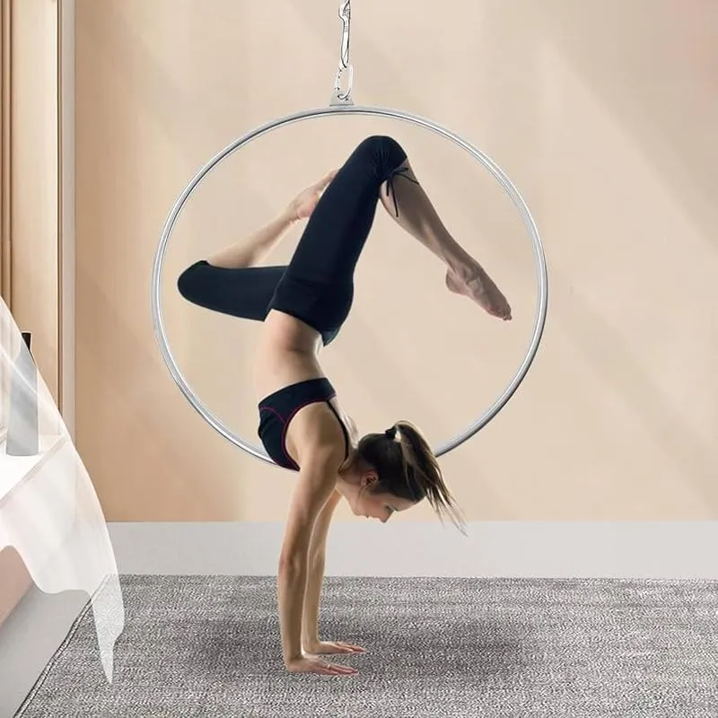 Montaż aerial hoop w domu