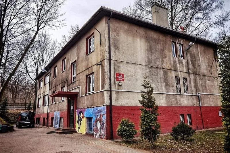 Pomoc dzieciom w domach dziecka