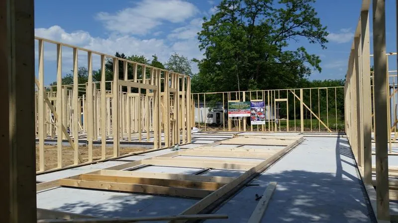 Porównanie technologii budowlanych